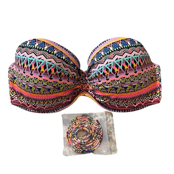 Colorful Geometric Strapless Bikini Top - Picture 1 of 5